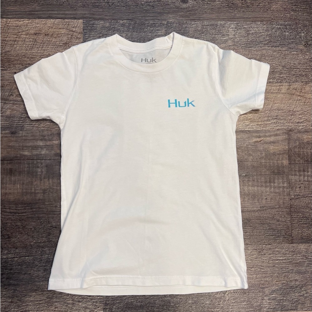 Huk White Short Sleeve Tee Classic Crew Neck